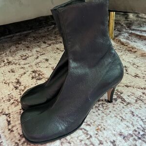 Bottega Veneta Black Leather Mid-Heel Ankle Boots